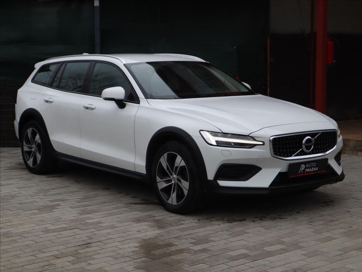 Volvo V60, 2,0 CrossCountry AWD Po rozvod
