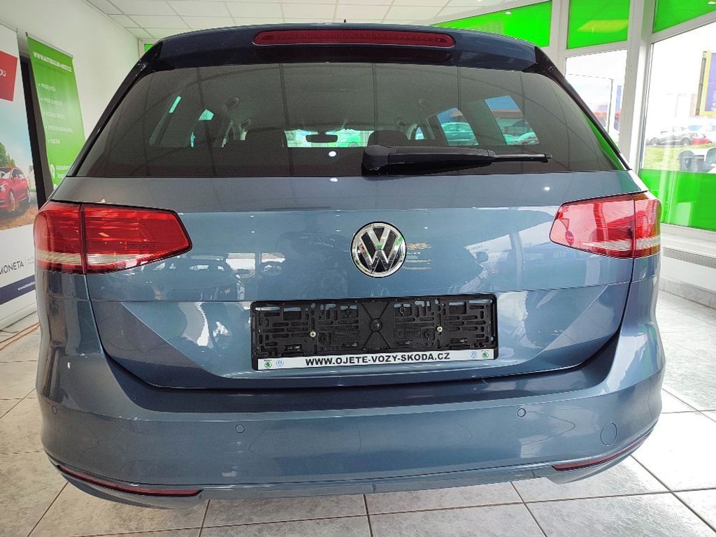 Volkswagen Passat, 2.0TDI 110kW  HIGHLINE TOPSTAV - fotka 5
