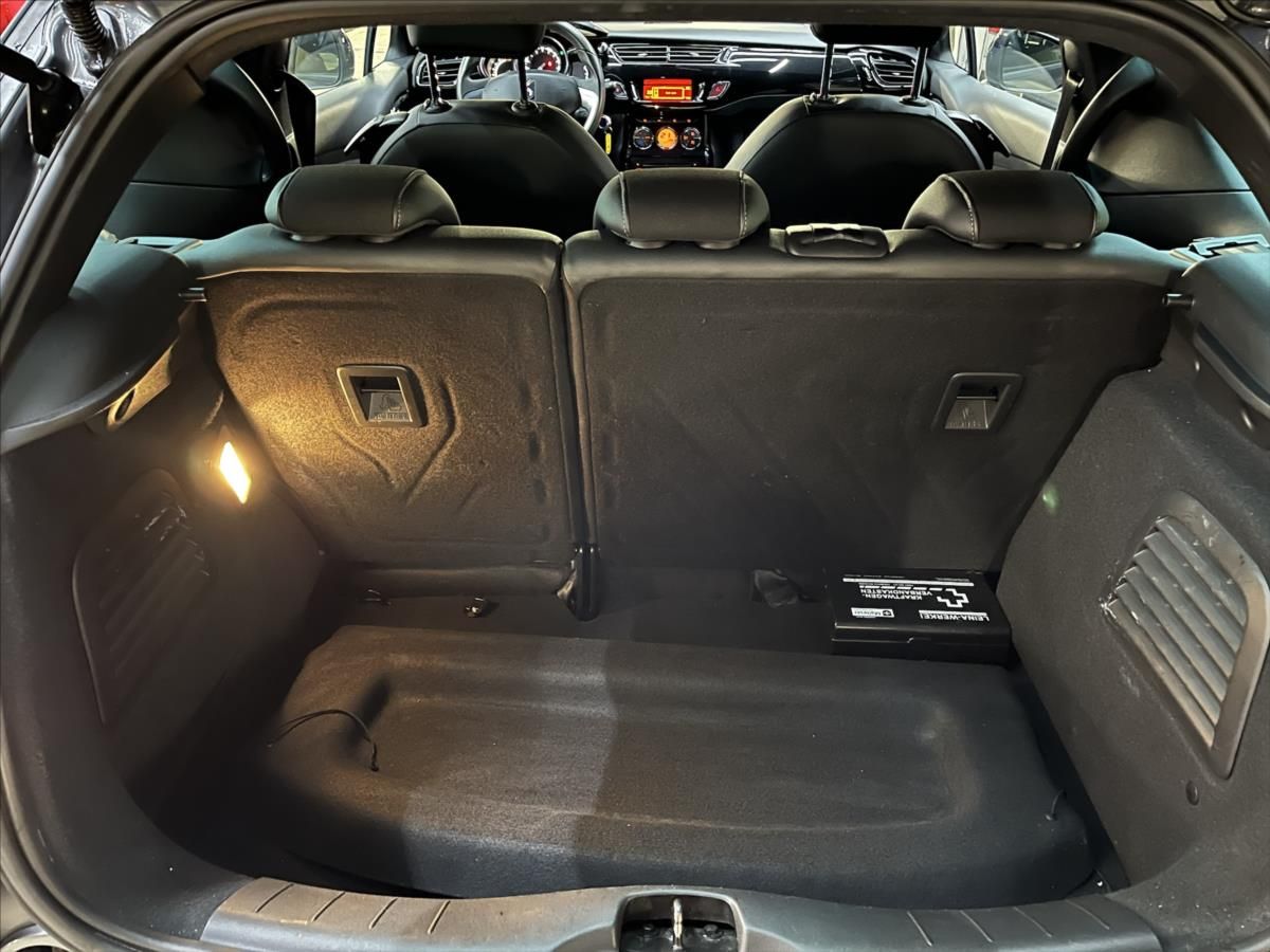 Citroën DS3, 1,2 THP  DS Automobile - Sport - fotka 5