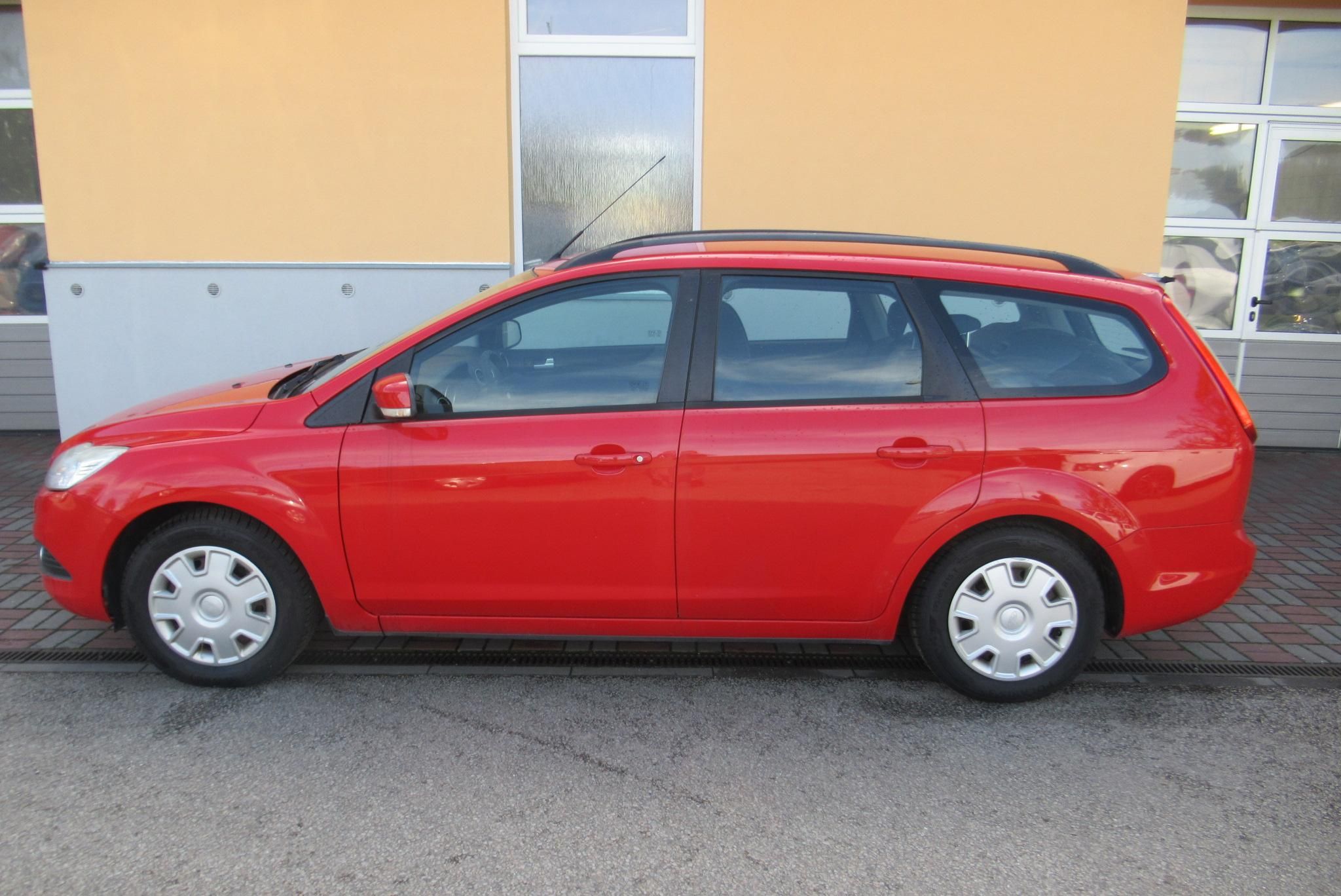 Ford Focus, 1.6 TDCi KLIMA TAŽNÉ - fotka 6