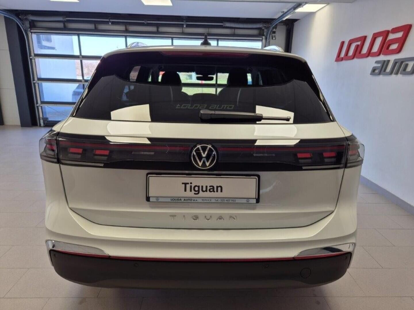 Volkswagen Tiguan, Elegance 2,0 TDI 110 kW  7 Aut - fotka 4
