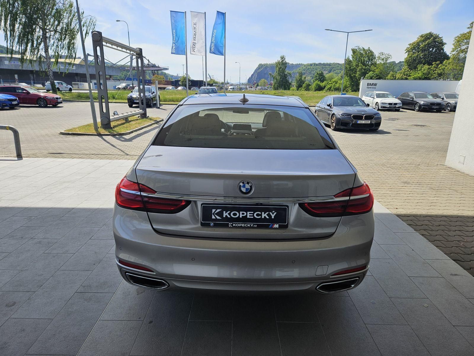 BMW Řada 7, 740Ld xDrive - fotka 5
