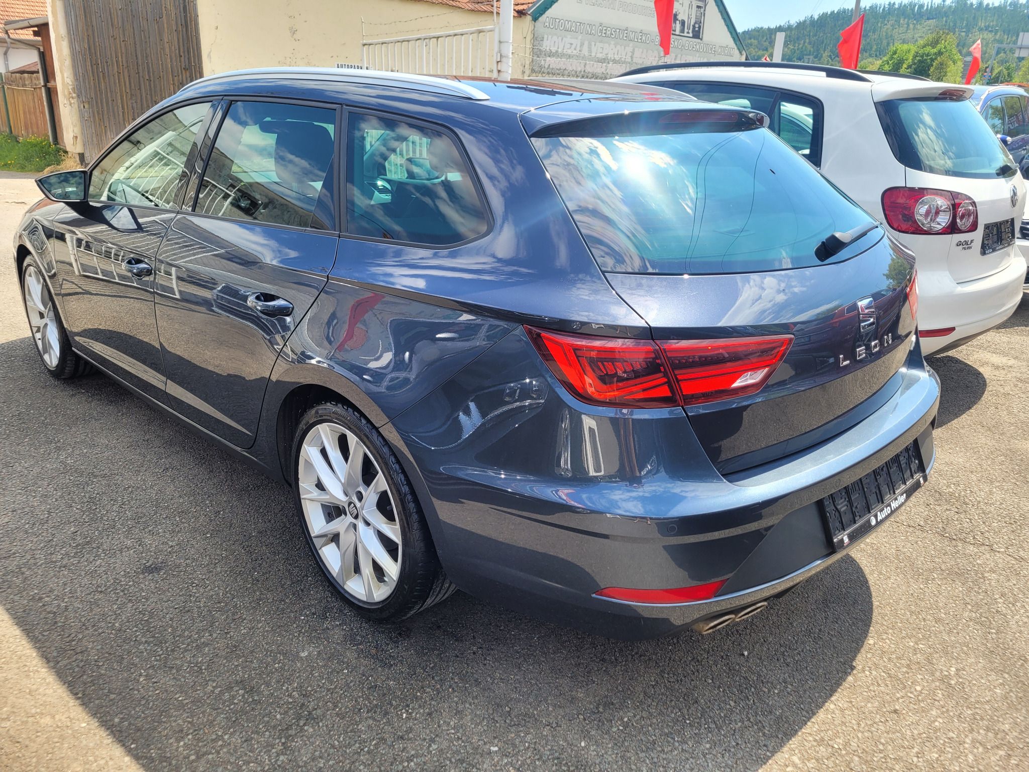 Seat Leon, 1,5 TSI  96 KW 5F  ST FR - fotka 2