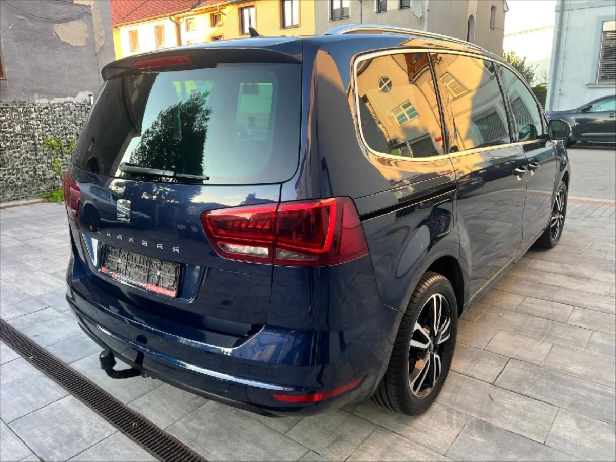 Seat Alhambra, 2,0 TDI 110 kW Style DSG - fotka 6