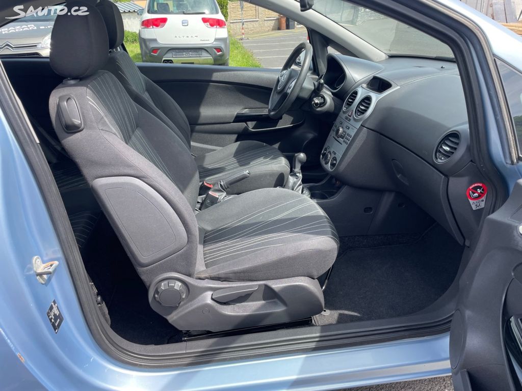 Opel Corsa, 1,2 59 kW, SERVISKA