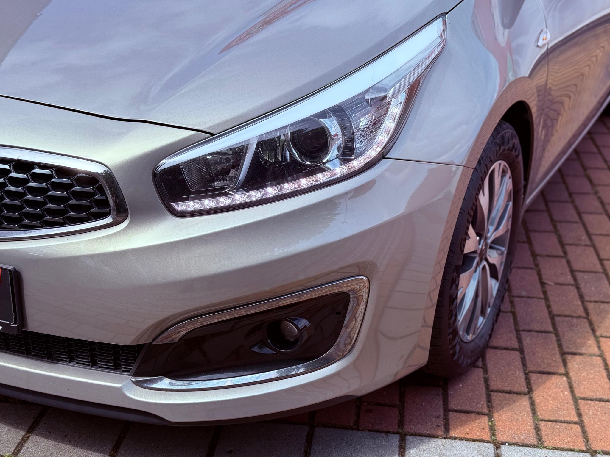 Kia Cee´d, 1.6 CRDi Comfort+, ČR, 1.Maj - fotka 3