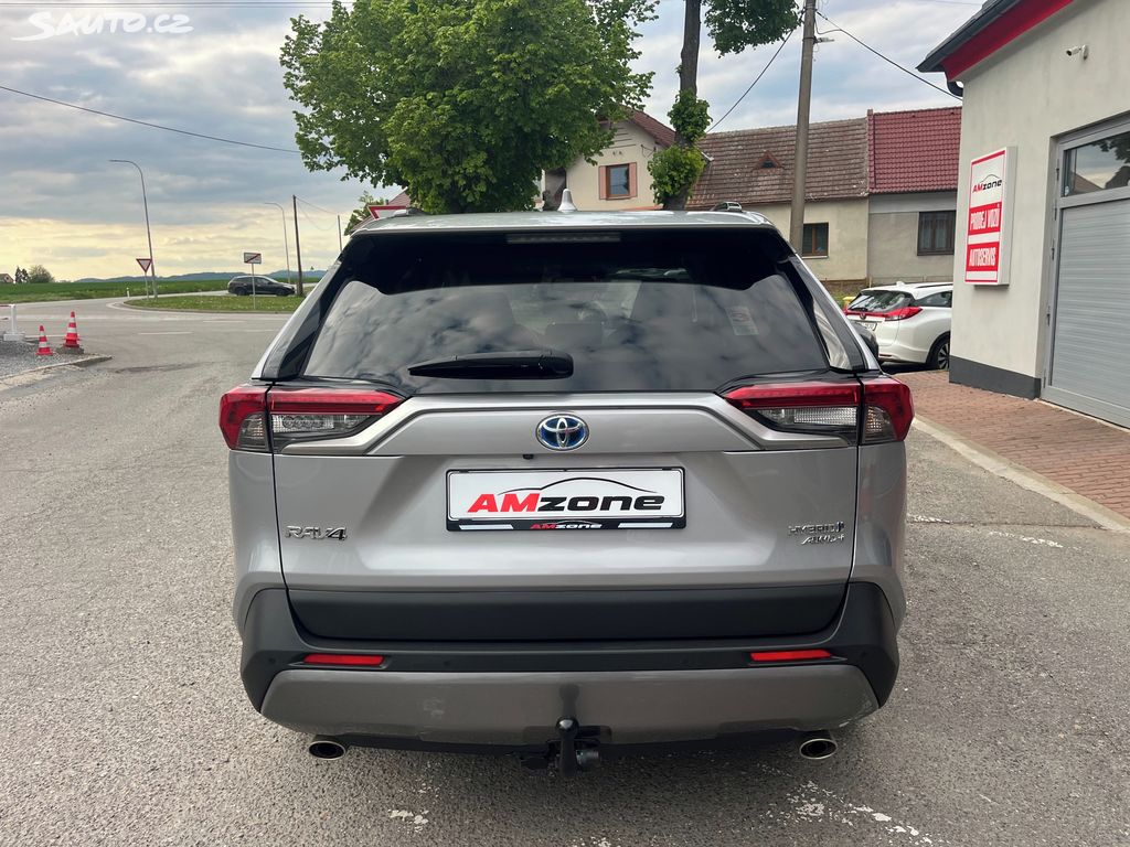Toyota Rav4, fotka 5