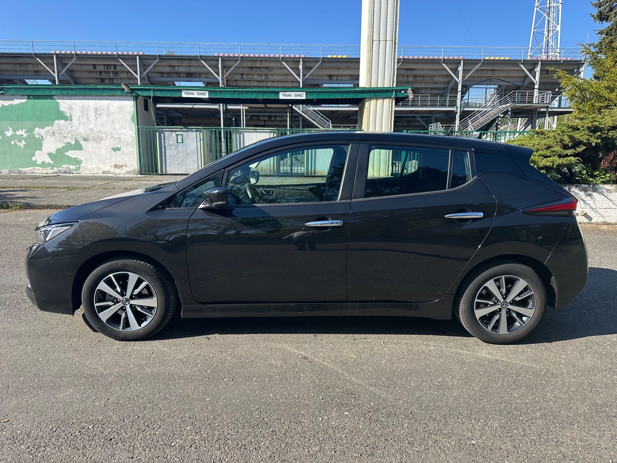 Nissan LEAF, 40 kWh Acenta - fotka 4