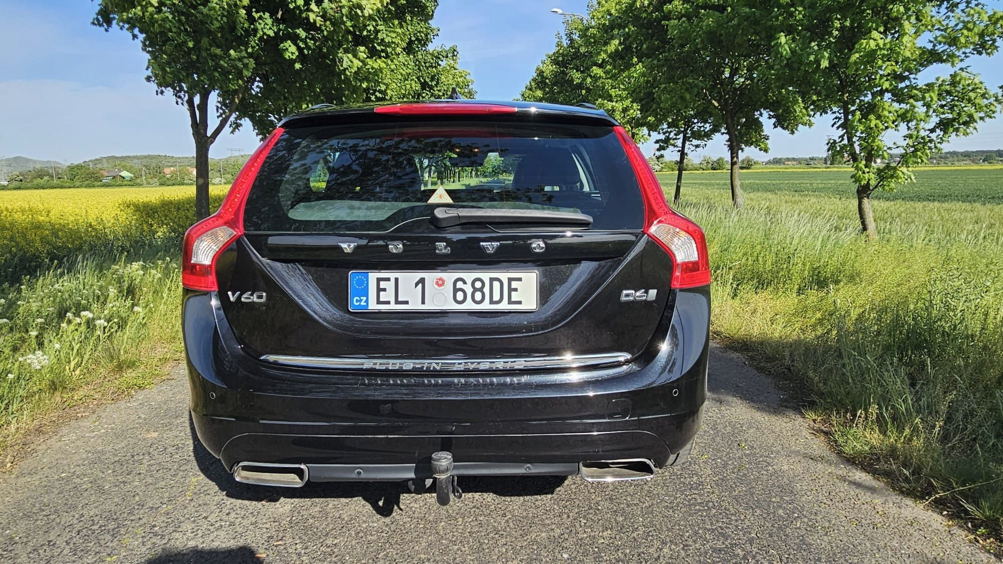 Volvo V60, 2.4 D6 AWD 162 kW HYBRID - fotka 4