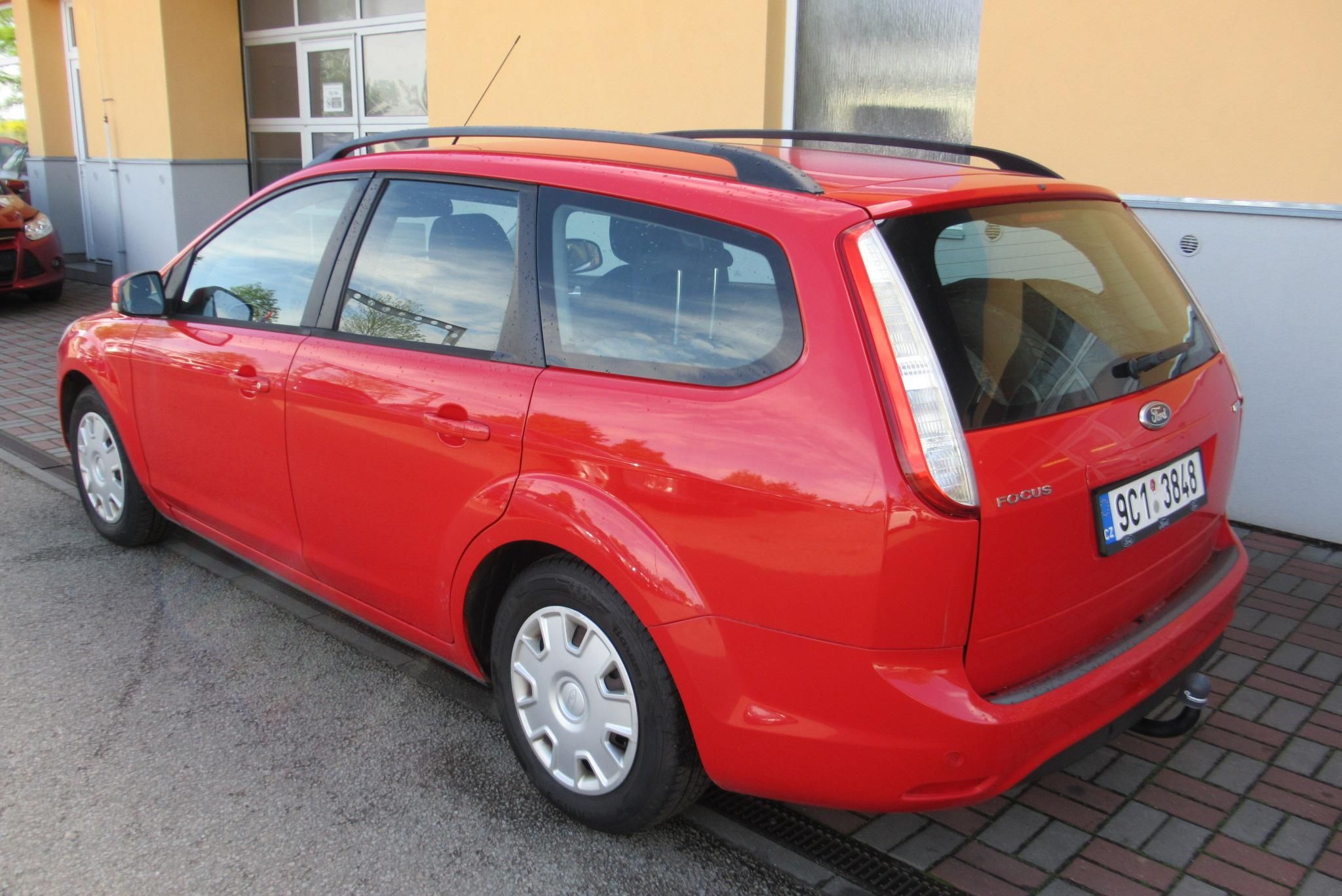 Ford Focus, 1.6 TDCi KLIMA TAŽNÉ - fotka 2