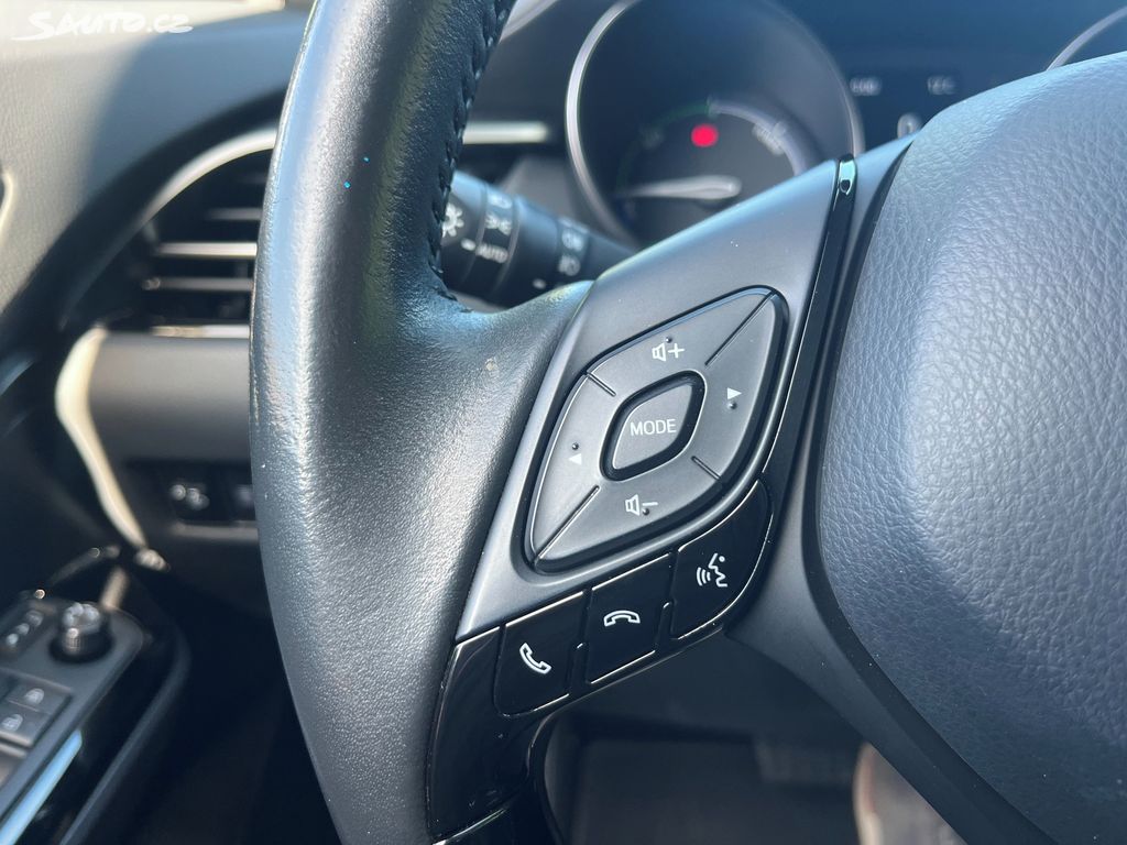 Toyota C-HR, fotka 31