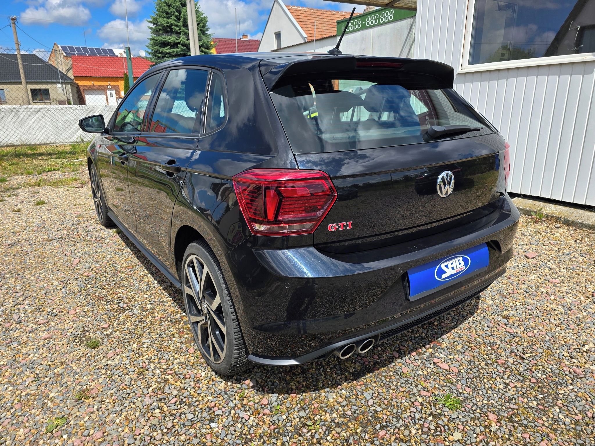 Volkswagen Polo, GTI 2.0 TSI DSG 147kW 18" - fotka 5