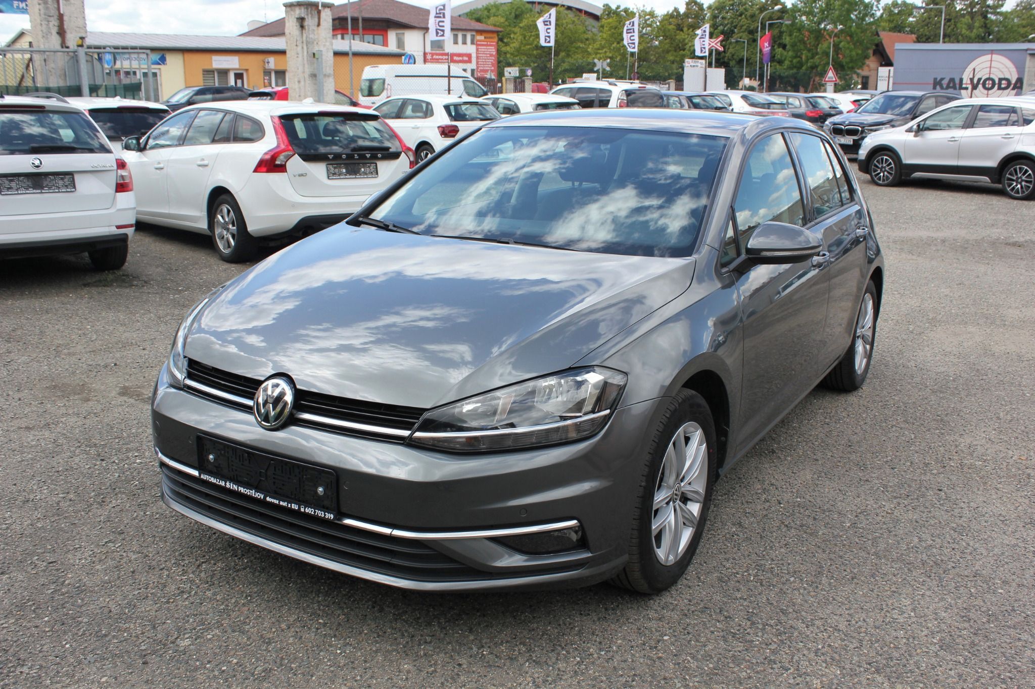 Volkswagen Golf, 2.0 TDI, DSG, 110kW, servis!! - fotka 3