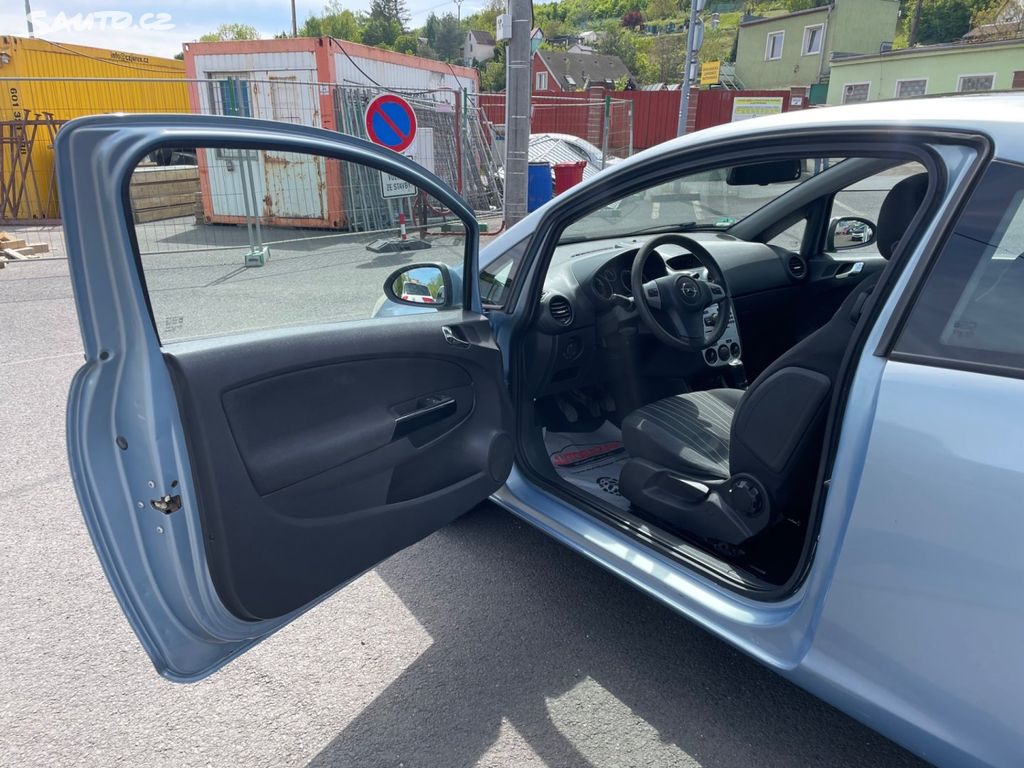 Opel Corsa, 1,2 59 kW, SERVISKA
