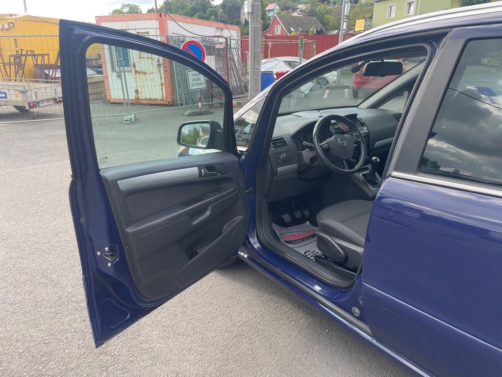 Opel Zafira, 1,8 88kW, 7 MÍST, SERVISKA
