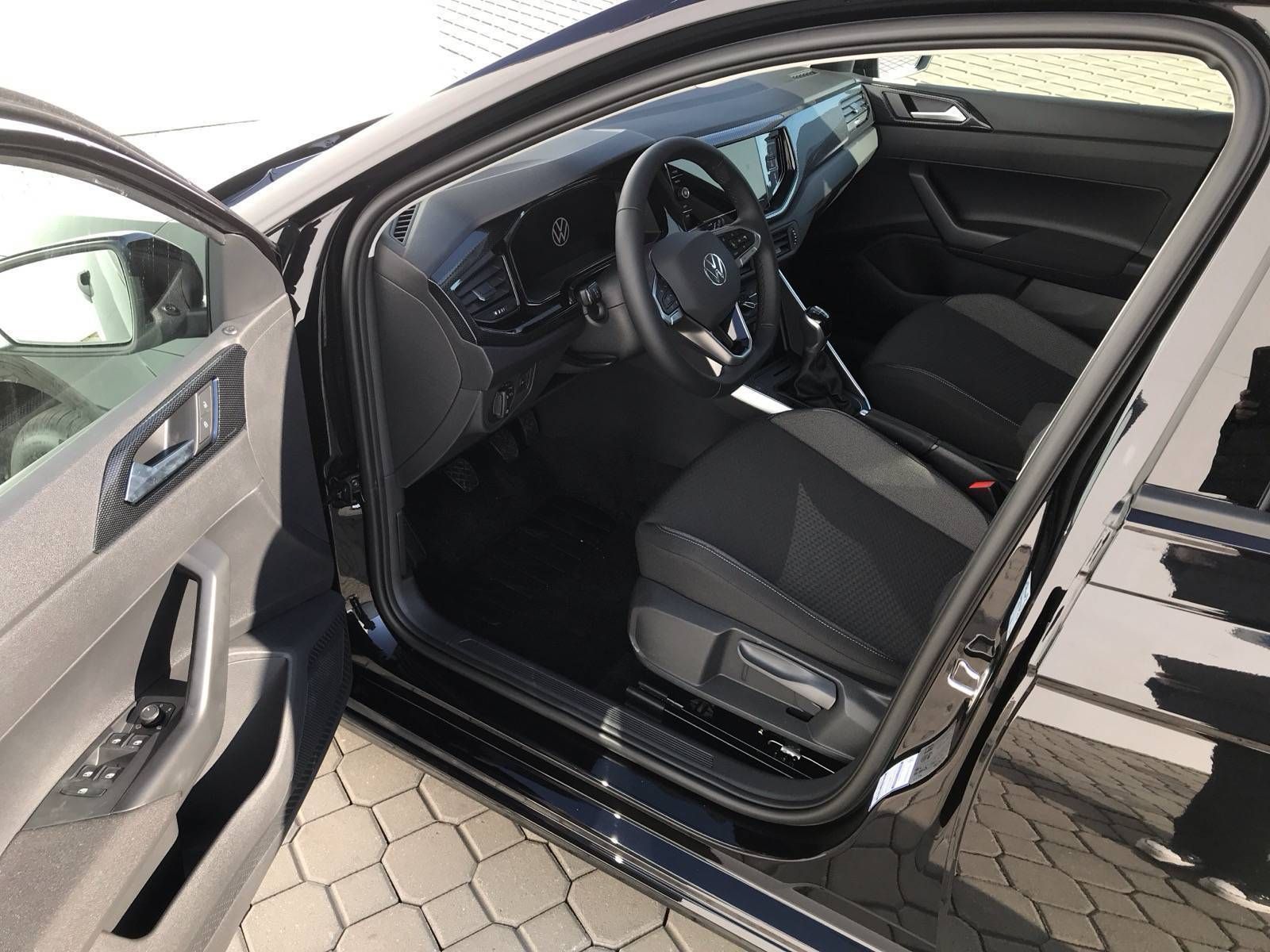 Volkswagen Polo, People 5G 1,0TSi - fotka 5