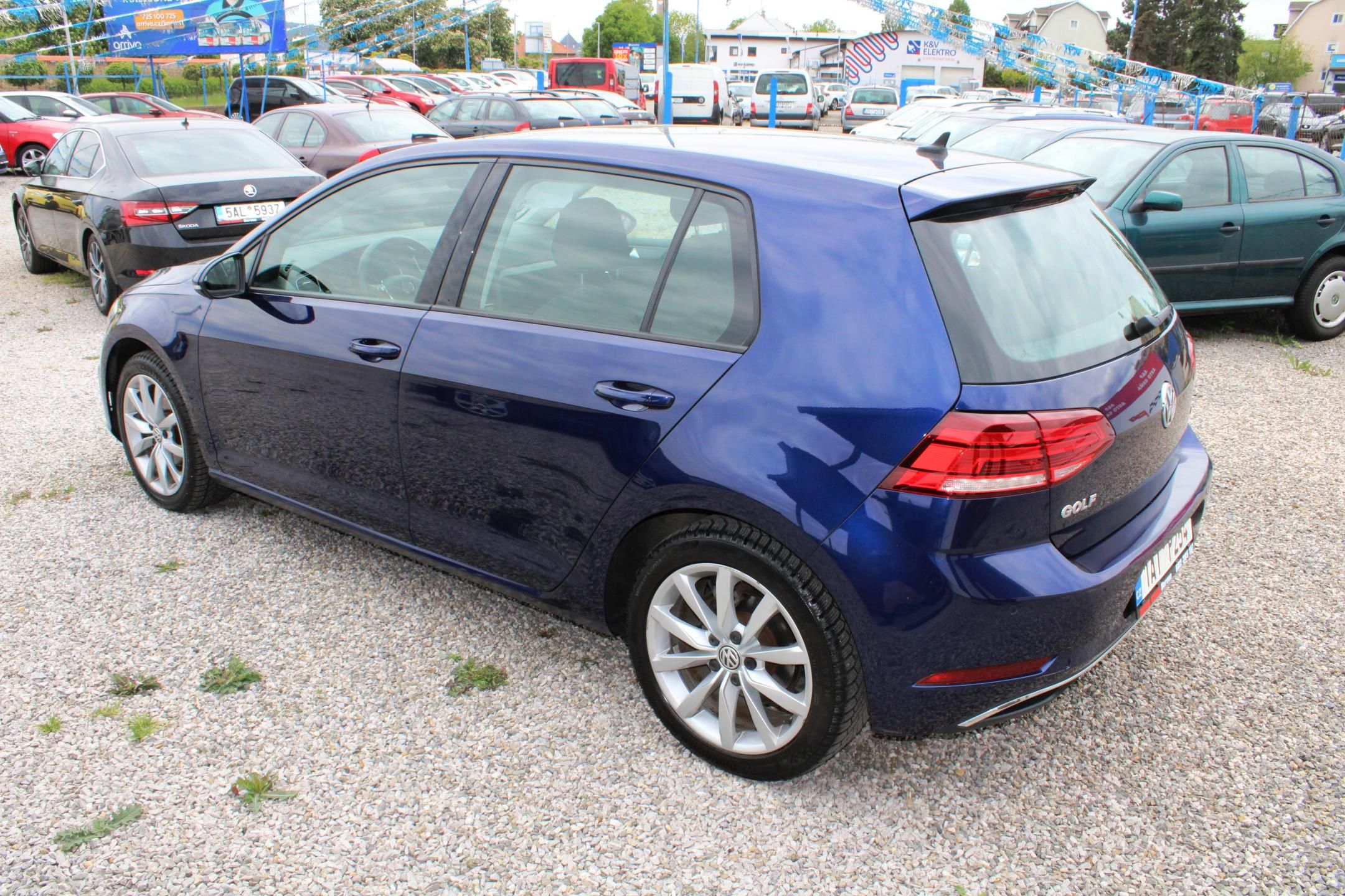 Volkswagen Golf, 1,0TSI LED KLIMA TEMPOMAT ALU - fotka 6