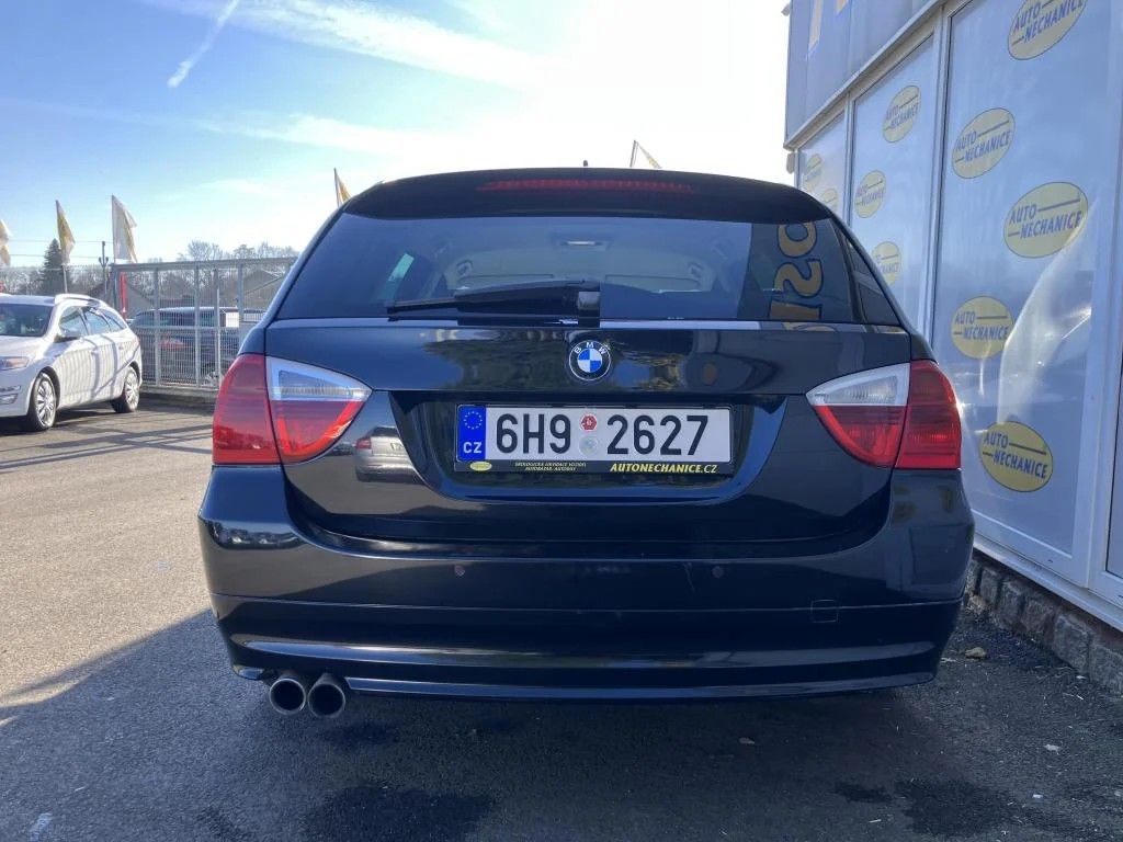 BMW Řada 3, 325D 325D - fotka 6