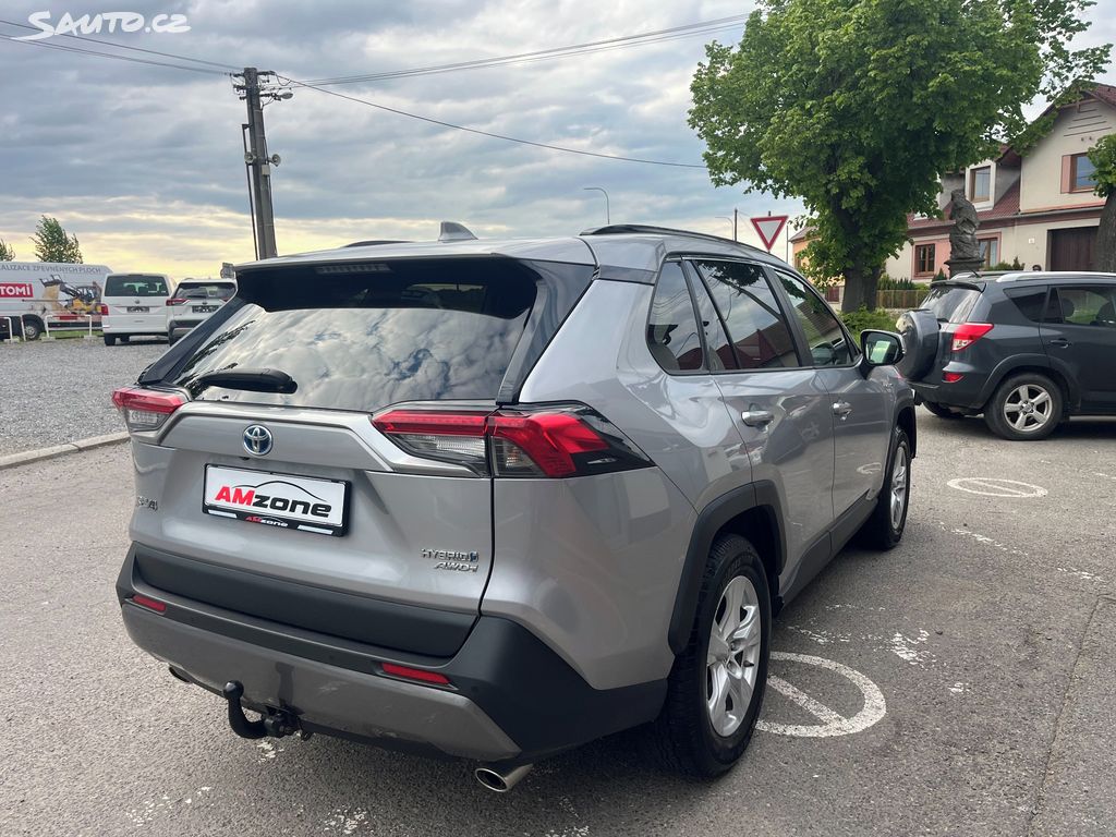 Toyota Rav4, fotka 7