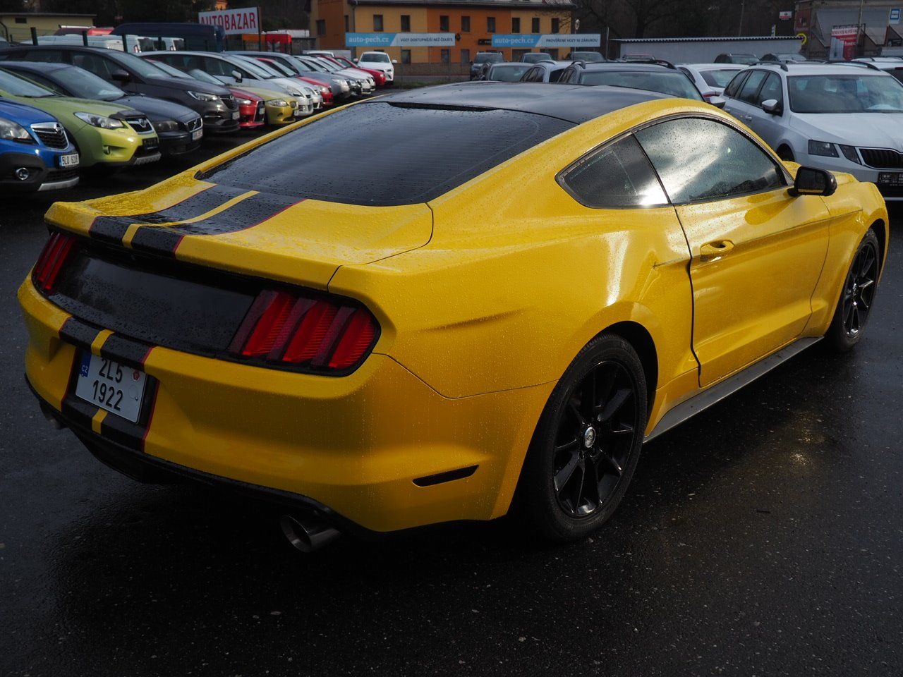 Ford Mustang, 3.7i, 224kW, Manuál - fotka 4