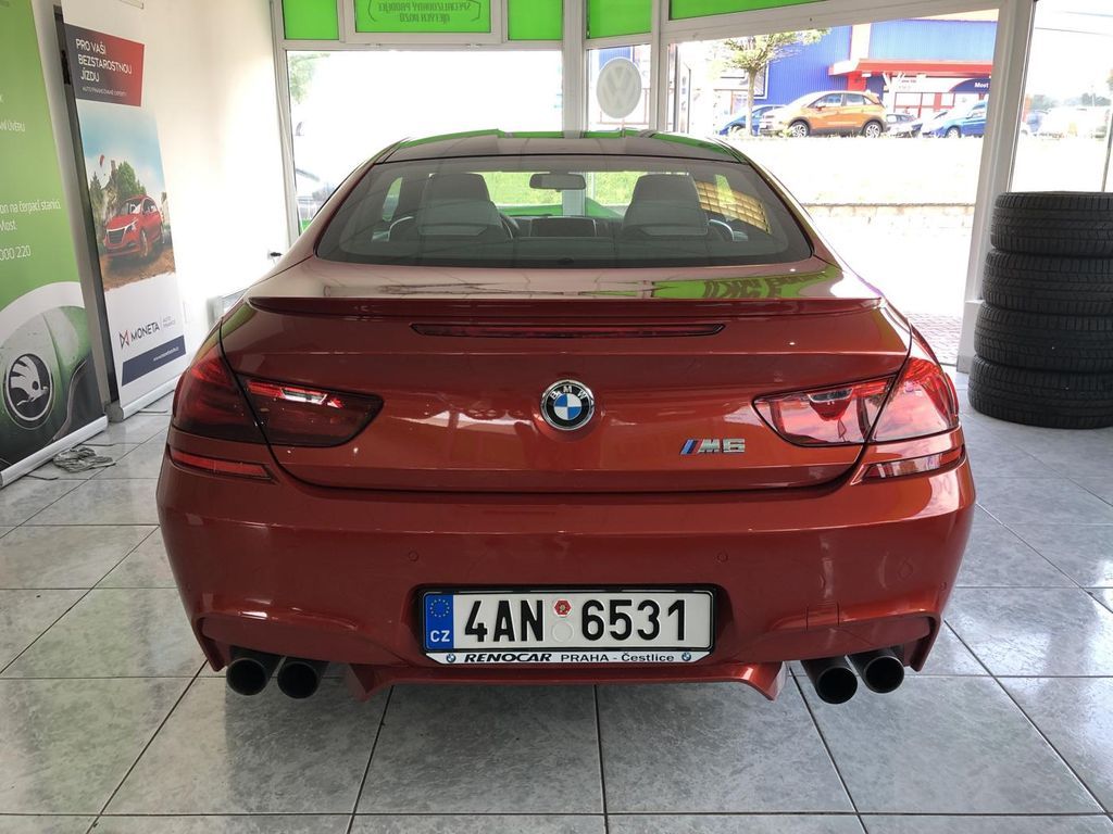 BMW M6, 4,4iV8 412kw 20ALU ČR DPH - fotka 5