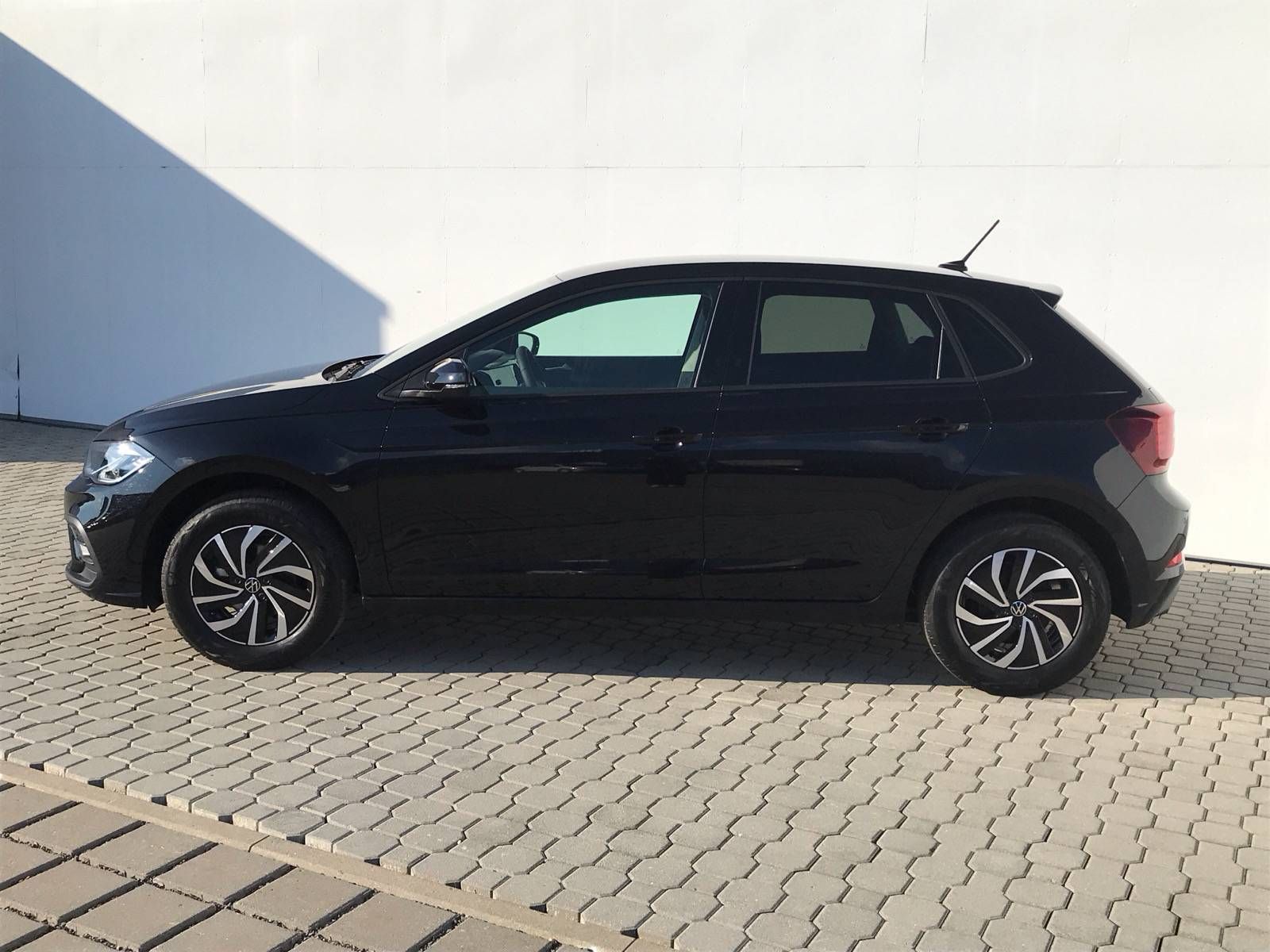 Volkswagen Polo, People 5G 1,0TSi - fotka 2