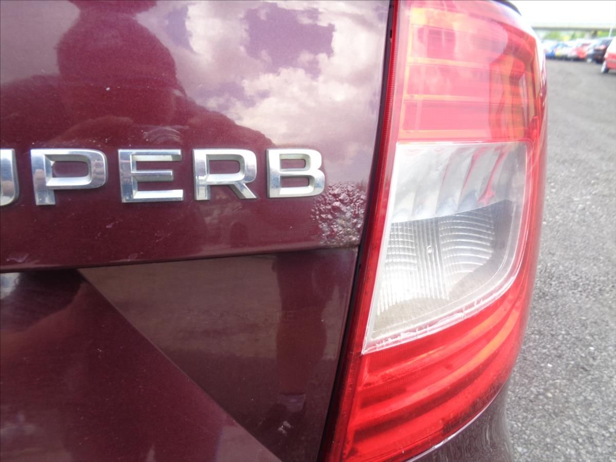 Škoda Superb, 1,8 TSI Ambition Combi - fotka 6