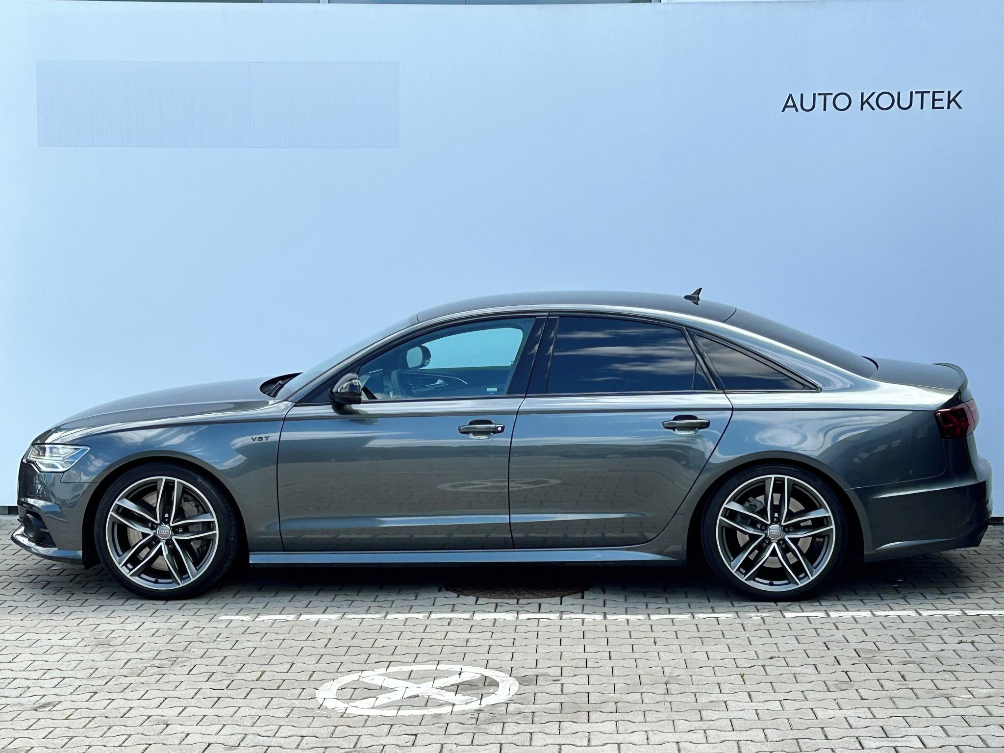 Audi S6, 4.0 V8T 331kW/450PS Quattro - fotka 5