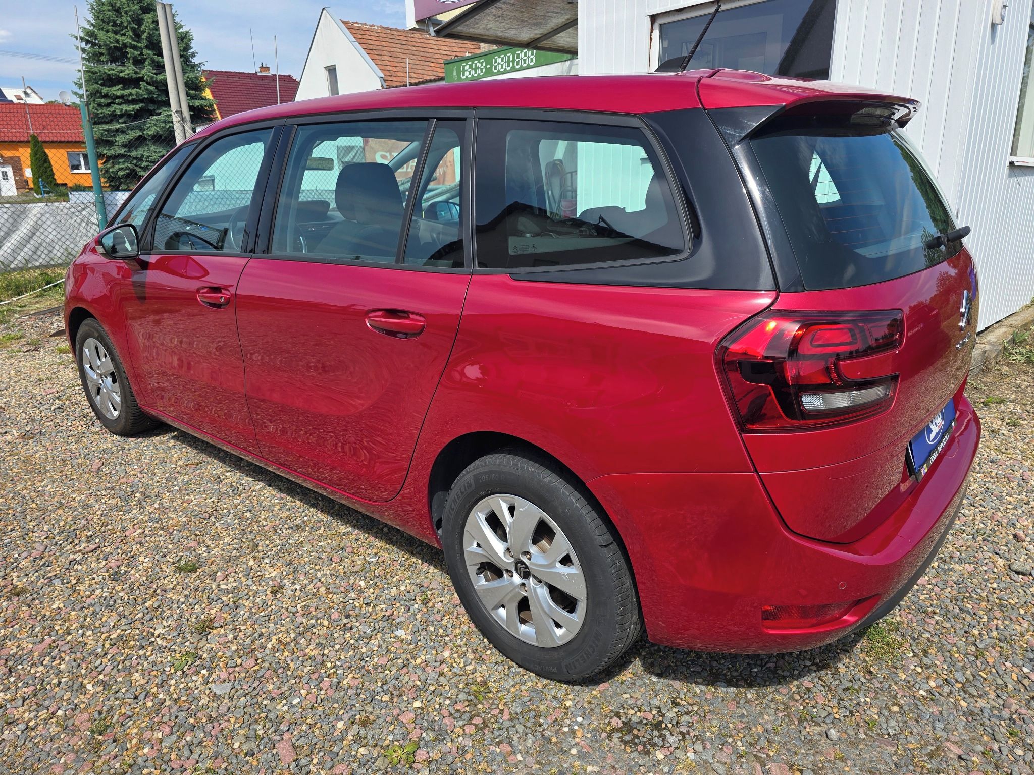 Citroën Grand C4 SpaceTourer, 1,2i 96kW 7míst zálohované - fotka 3