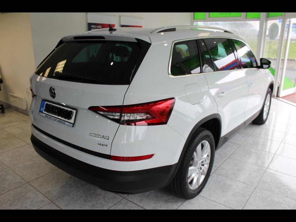 Škoda Kodiaq, 2.0 TDI StylePlus 4x4 DSG KŮŽE - fotka 4