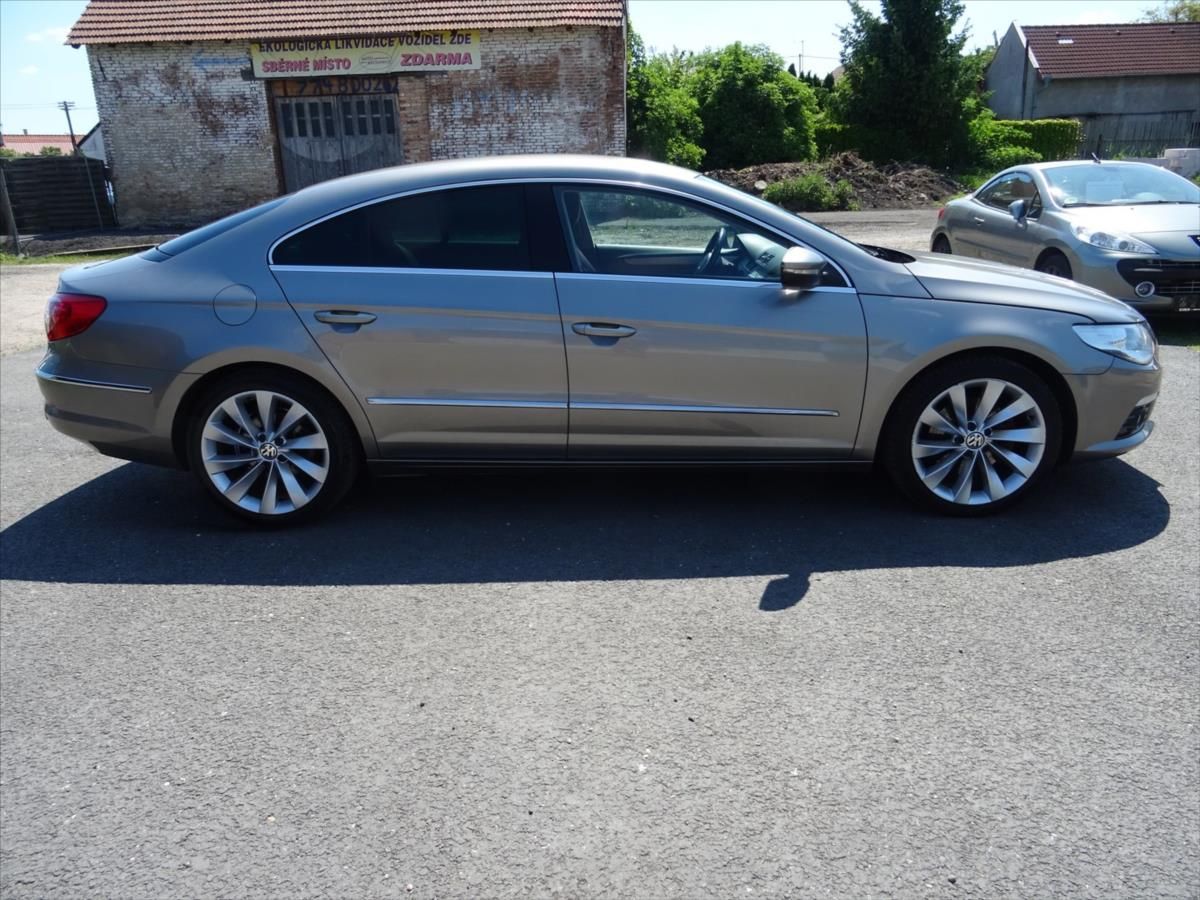 Volkswagen Passat CC, 2,0 TDi 100 kW - fotka 4