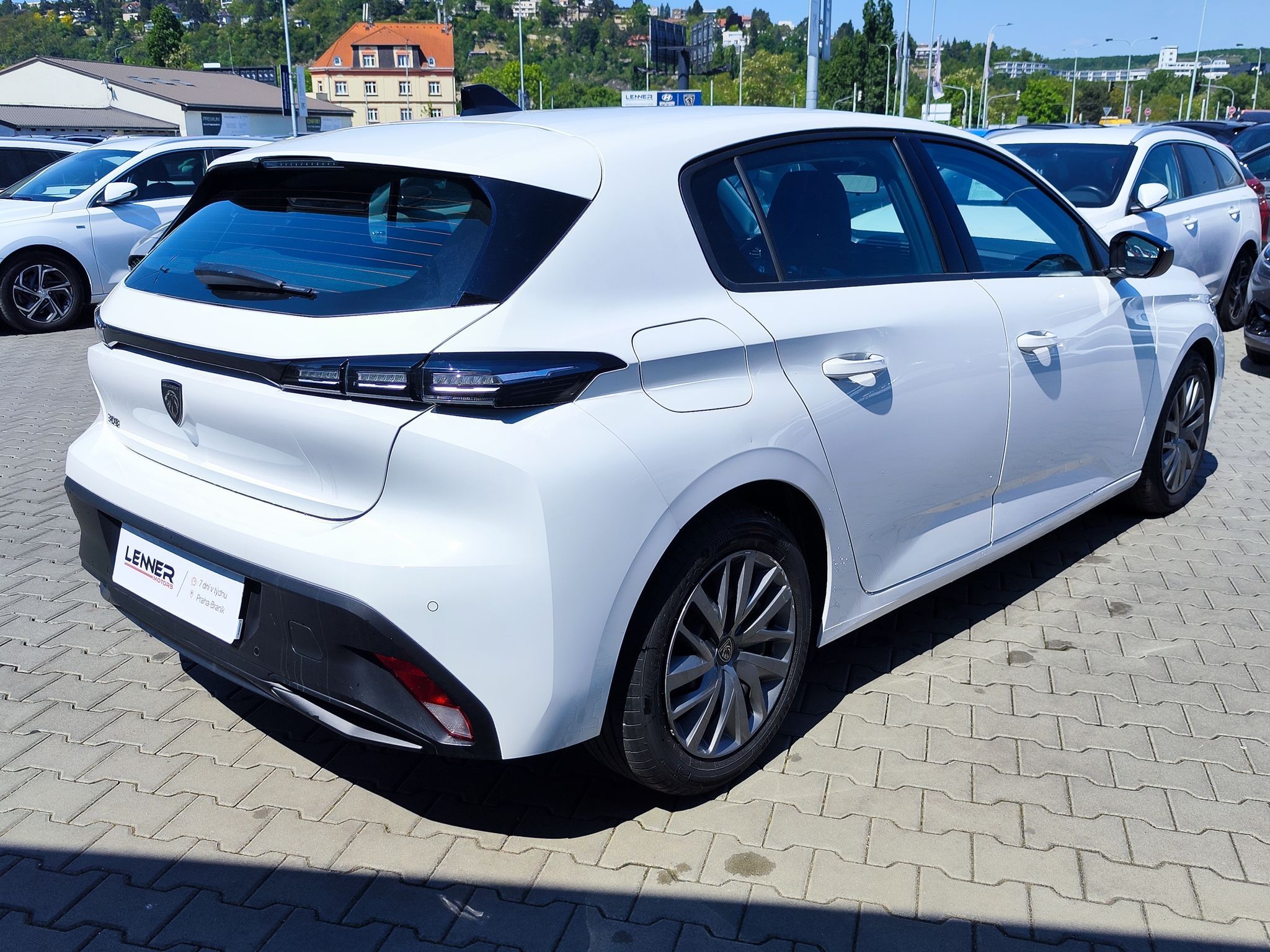 Peugeot 308, 1.2 PureTech/81kW Active Pack - fotka 5