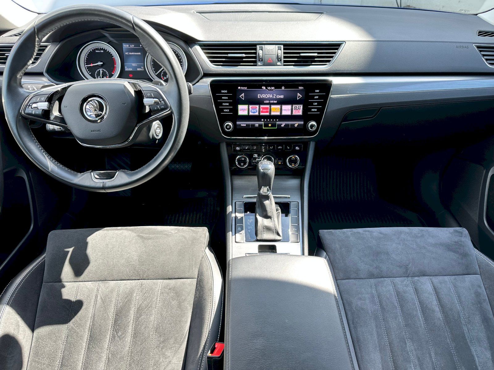 Škoda Superb, 1.5 TSI 110kW ACT Style Combi - fotka 5