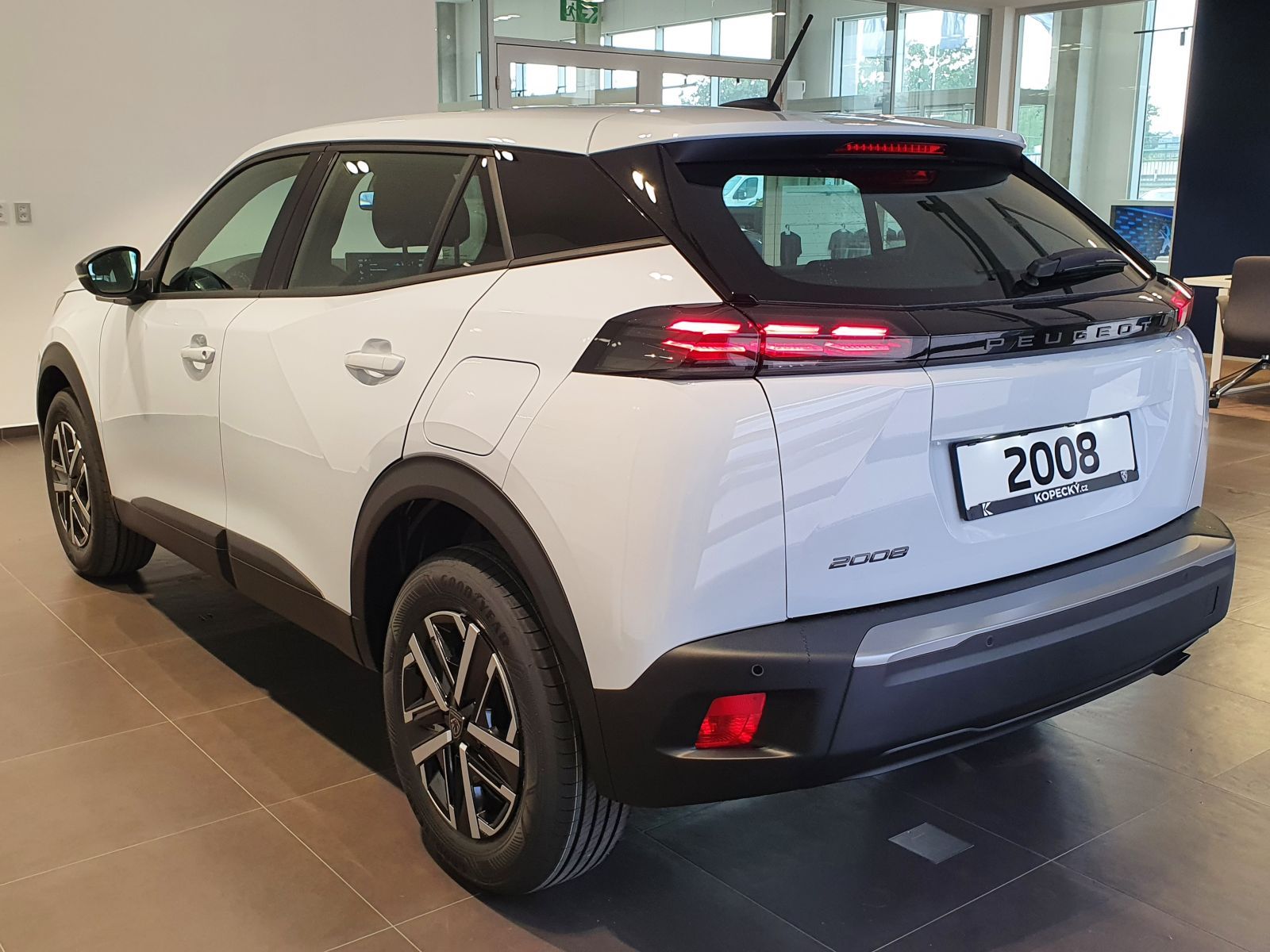 Peugeot 2008, ACTIVE PT 100k MAN6 - fotka 4