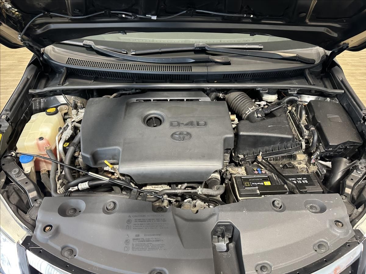 Toyota Avensis, 2,0D-4D*ČR*Výhřev*LEd*TZ* - fotka 5