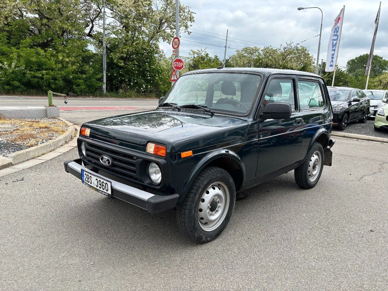 Lada Niva, 4x4 s klimatizací, LPG, tažné - fotka 3