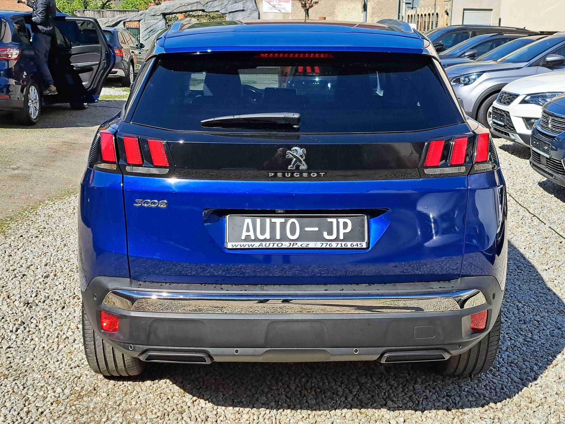 Peugeot 3008, 1,2 PT  EAT8 LED  ALLURE  NAVI - fotka 4