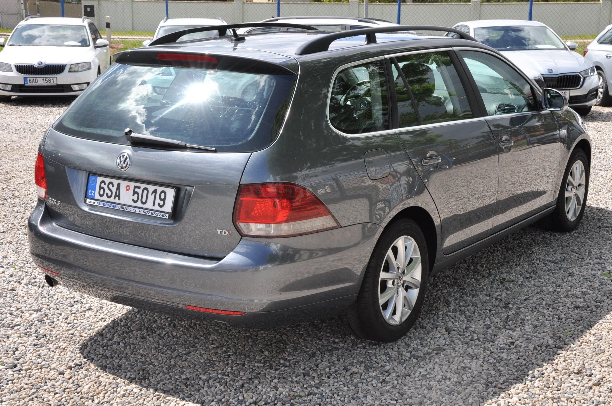 Volkswagen Golf, VI 1.6TDi 77kW KOMBI - fotka 3