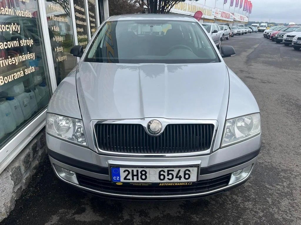 Škoda Octavia, 1.6MPi - fotka 3