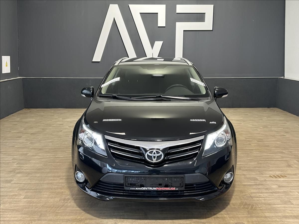 Toyota Avensis, 2,0D-4D*ČR*Výhřev*LEd*TZ* - fotka 2