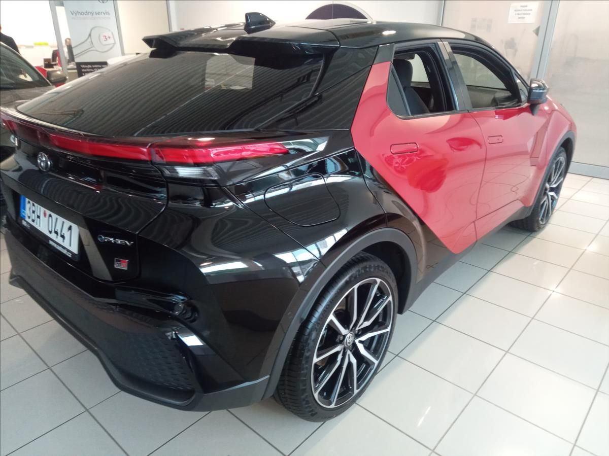 Toyota C-HR, 2.0 PHEV e-CVT  GR SPORT PREMI - fotka 5