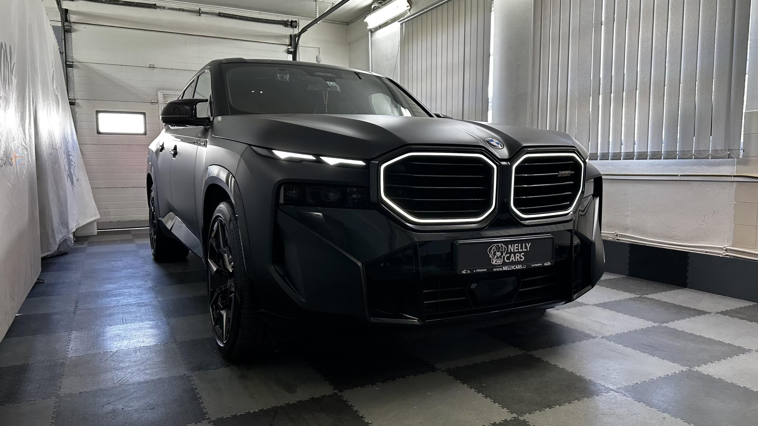 BMW XM, 4.4 V8TT