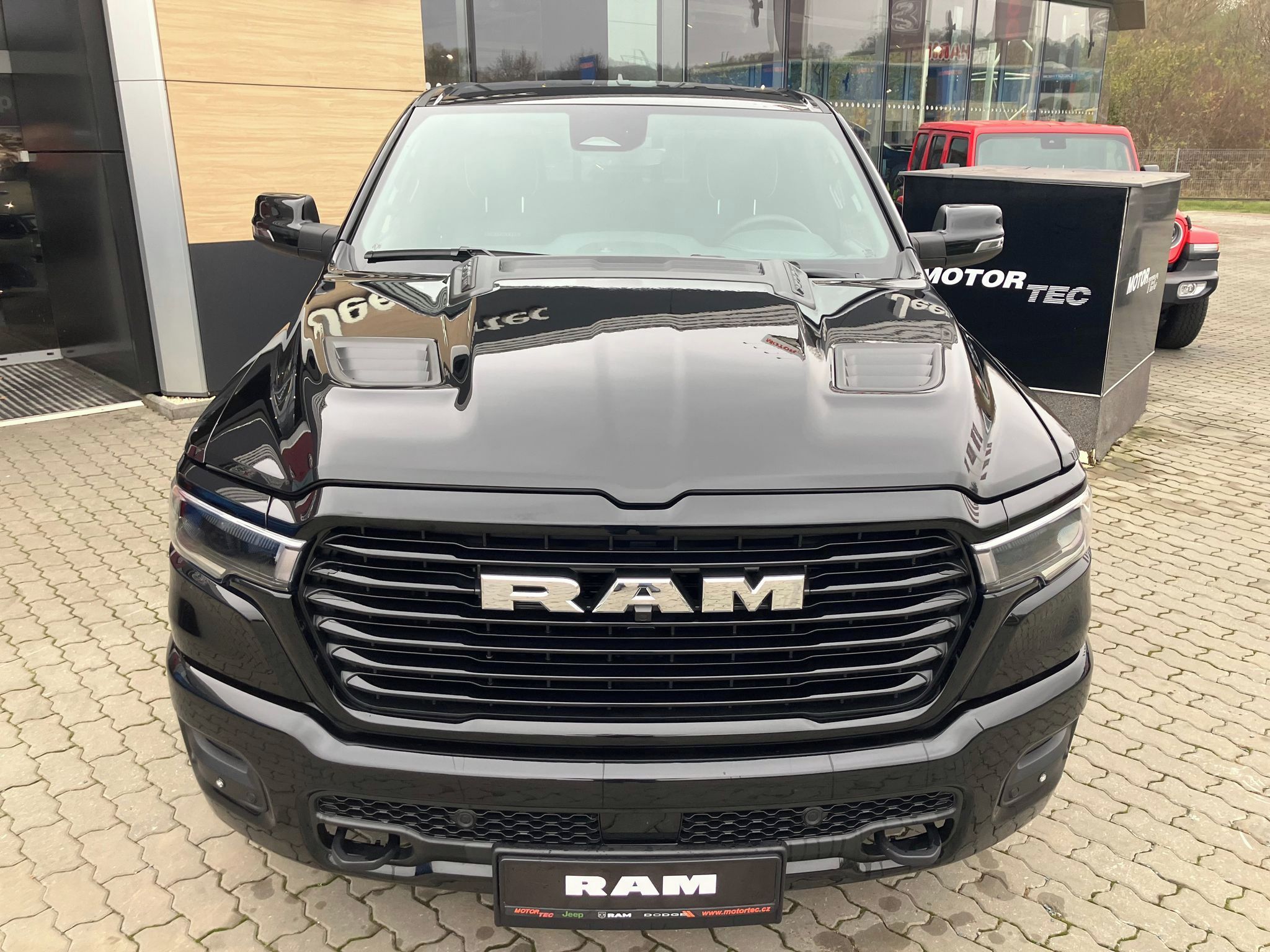 RAM 1500, 3.0 I6 LPG 426k LARAMIE SPORT - fotka 6