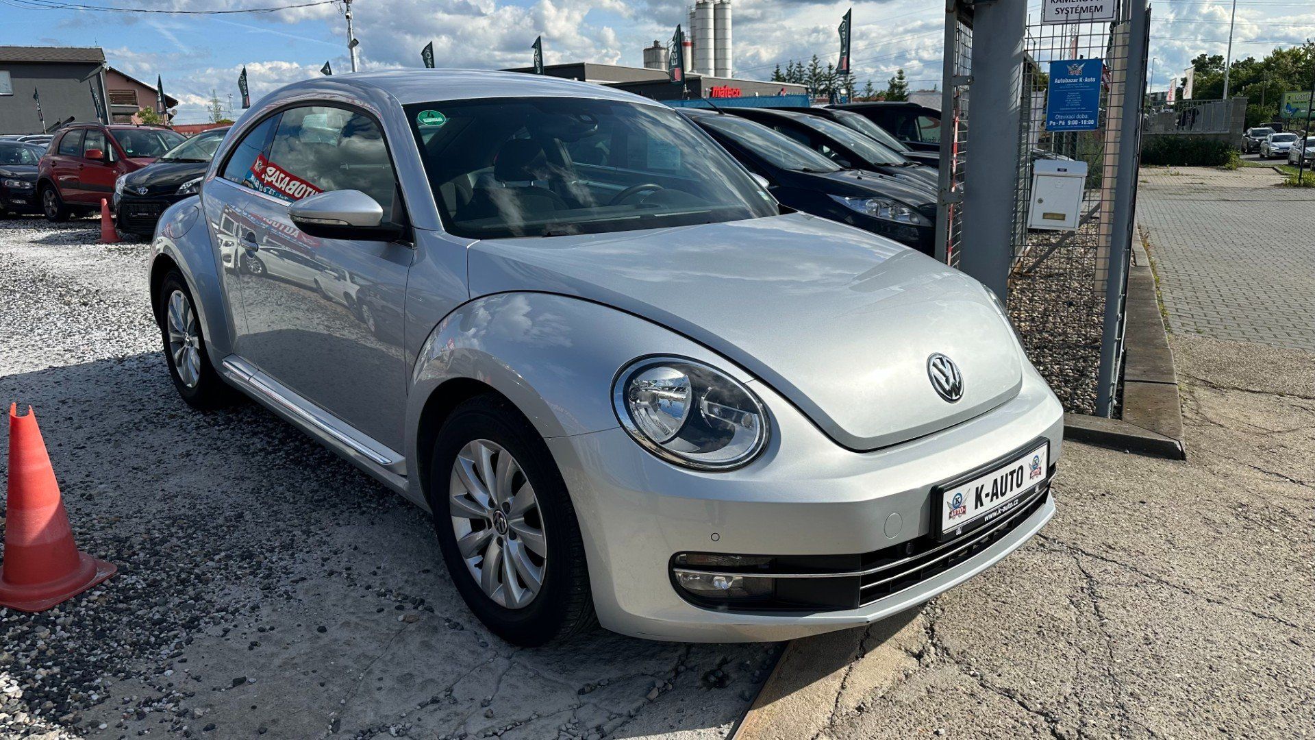 Volkswagen Beetle, 1.2TSI 77kW *ALU*Navi**Stav* - fotka 3
