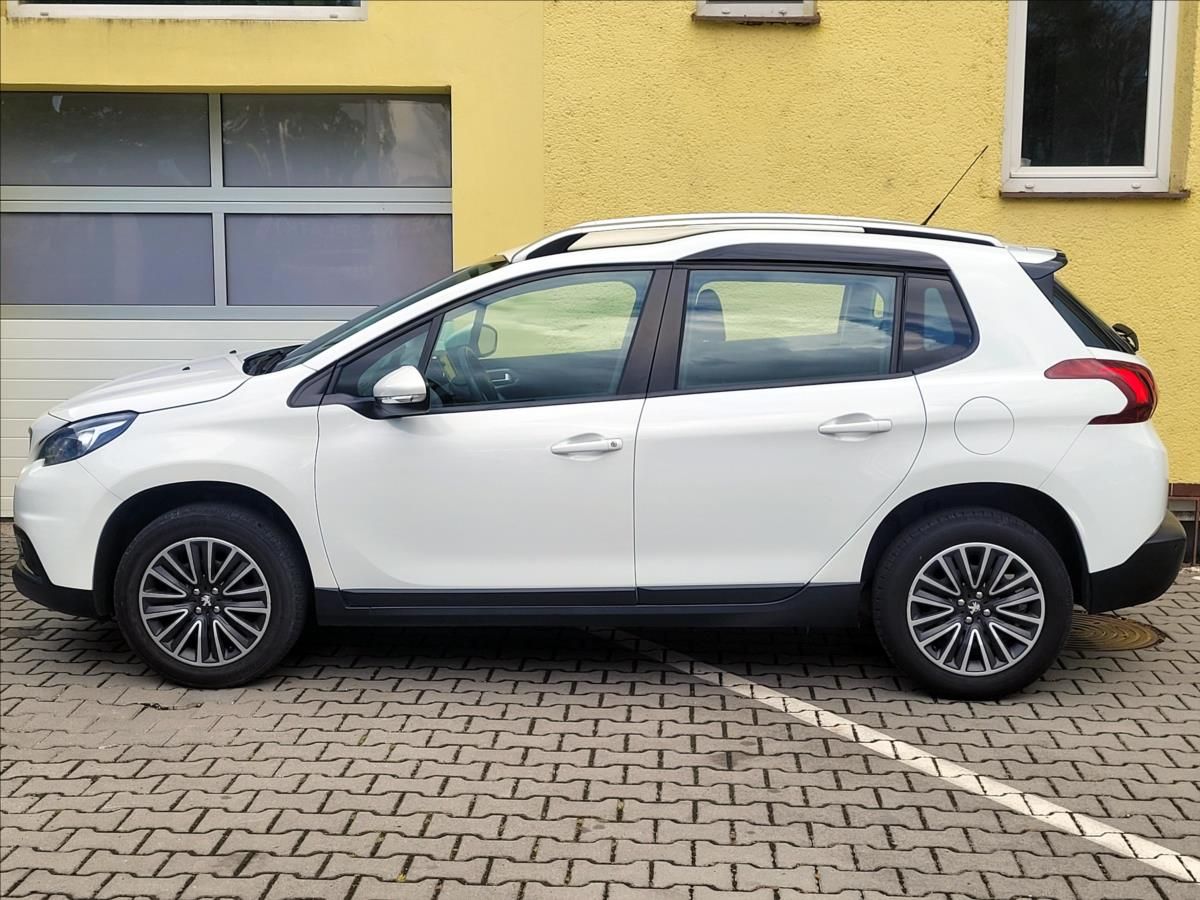 Peugeot 2008, 1,2 MÁLO NAJETO*CZ - fotka 5