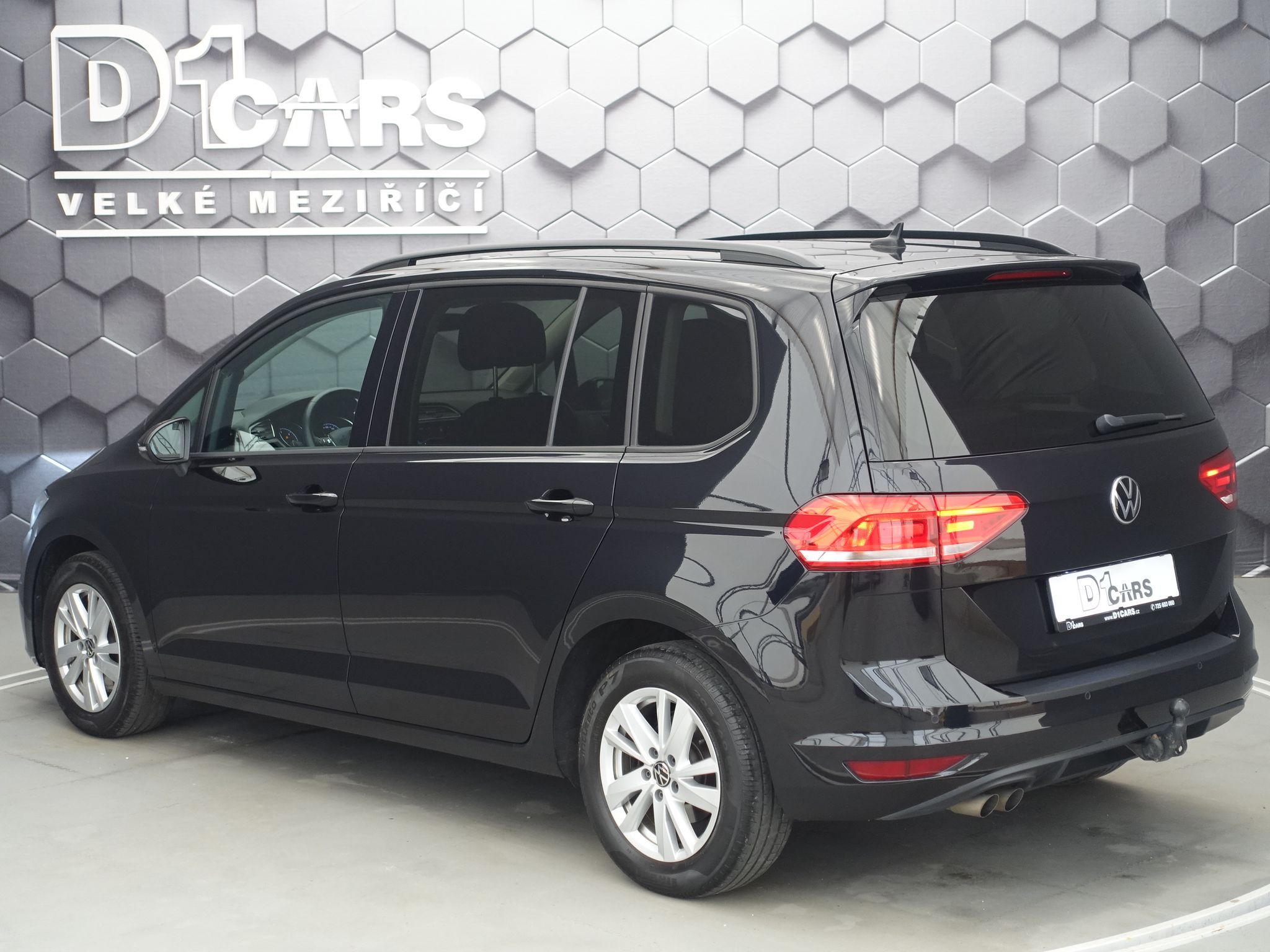 Volkswagen Touran, 2.0 TDi, DSG, LED SVĚTLA - fotka 5