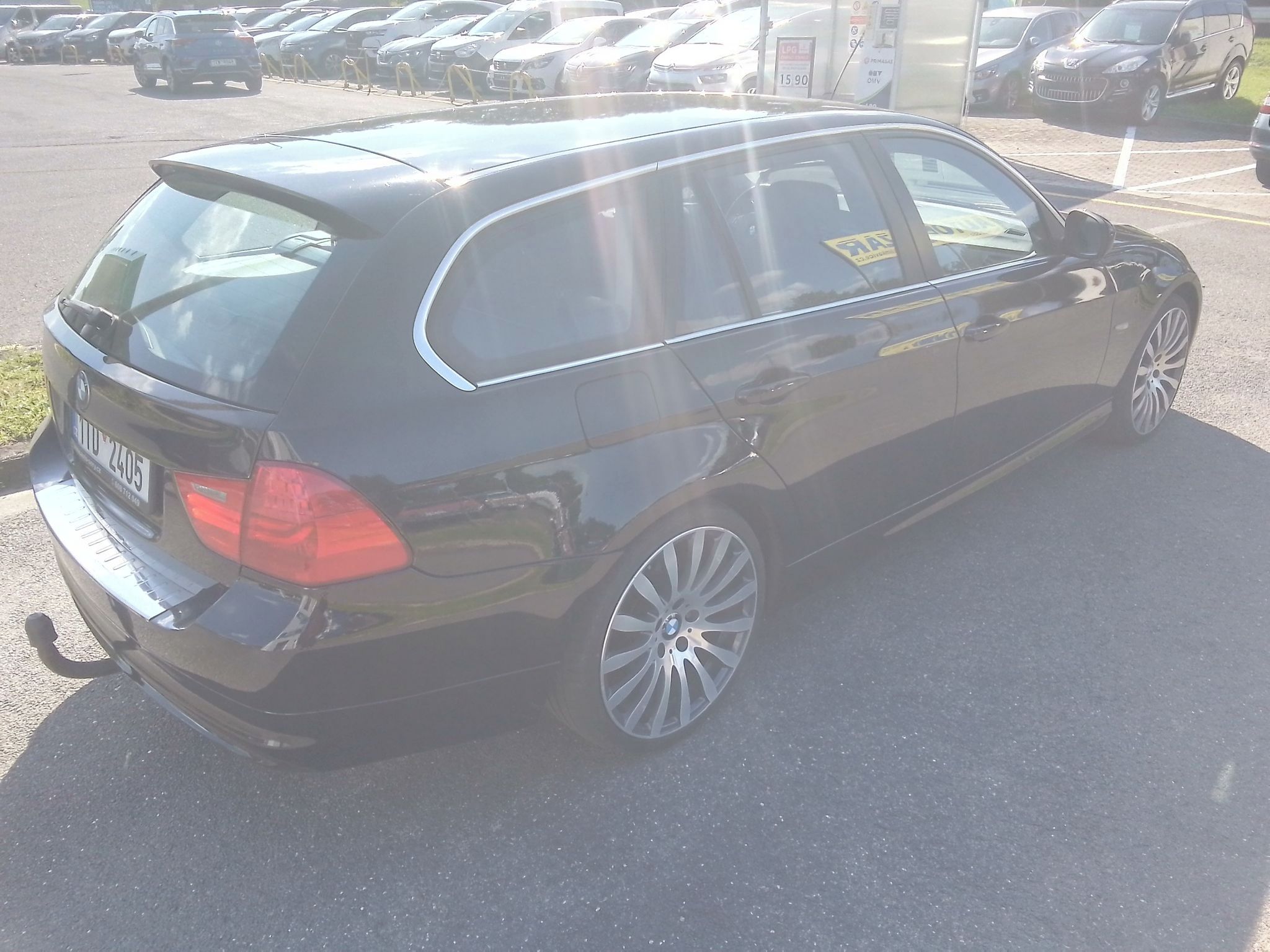 BMW Řada 3, 2.0 318d Touring - fotka 3