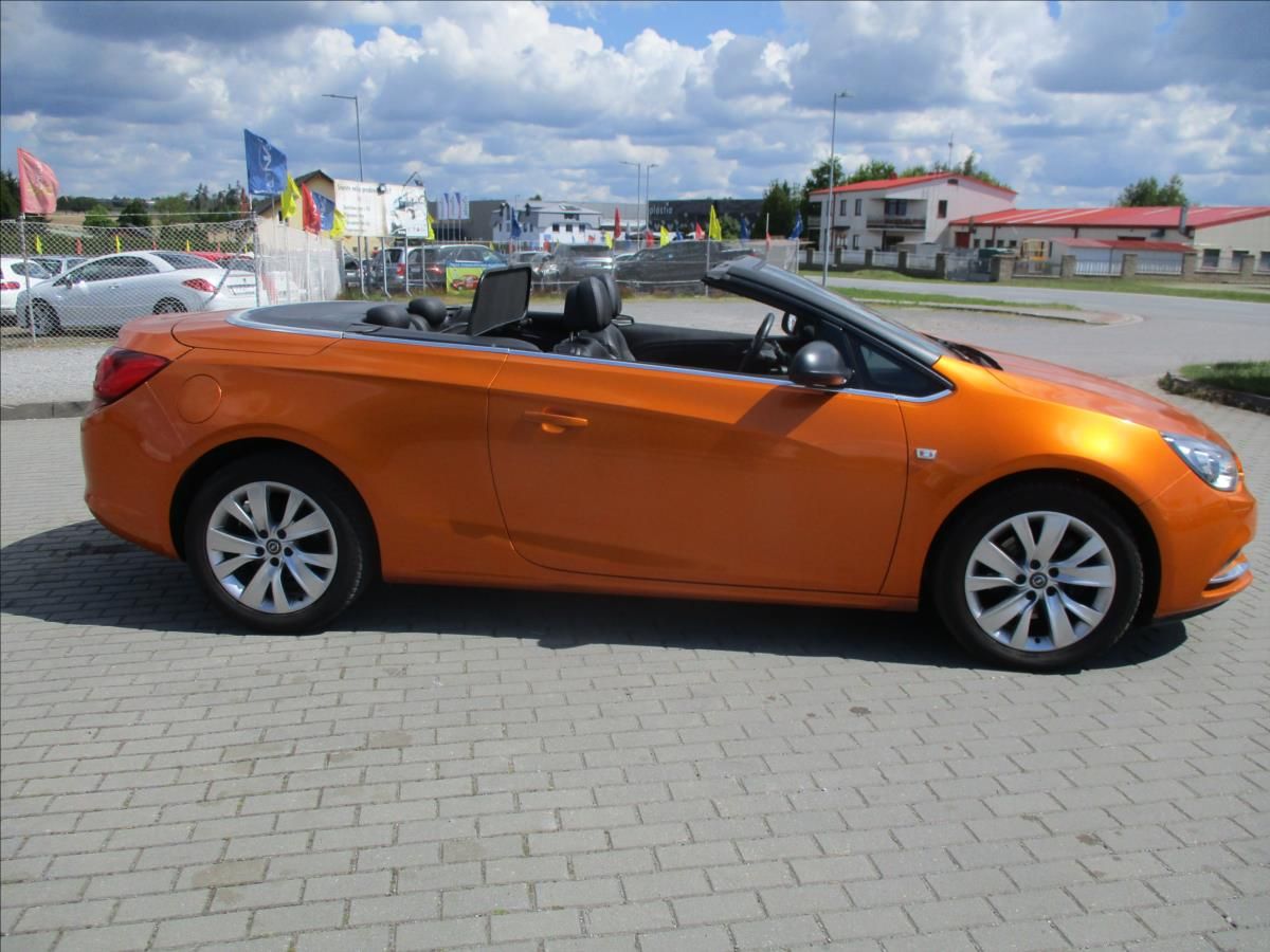 Opel Cascada, 1,6 TURBO 125kw Cosmo LED viny - fotka 5