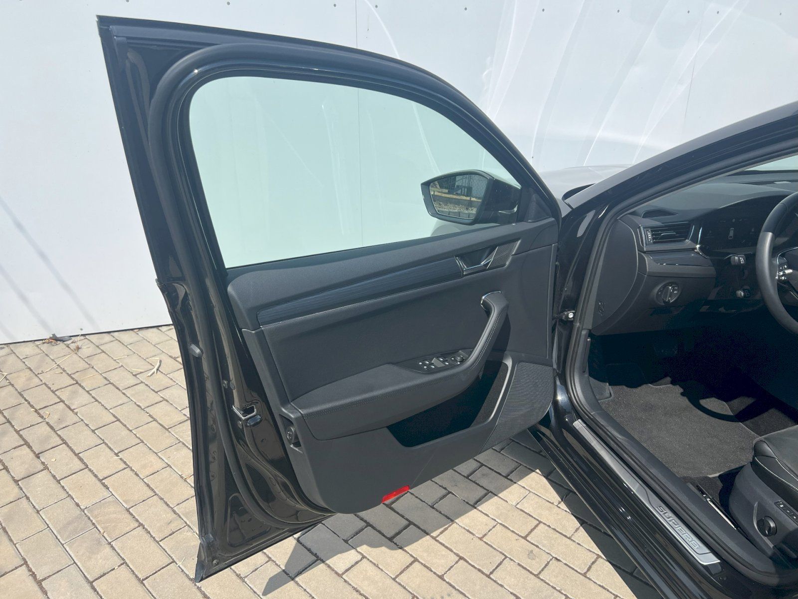 Škoda Superb, 2.0 TDI 110kW Style Combi DSG - fotka 6
