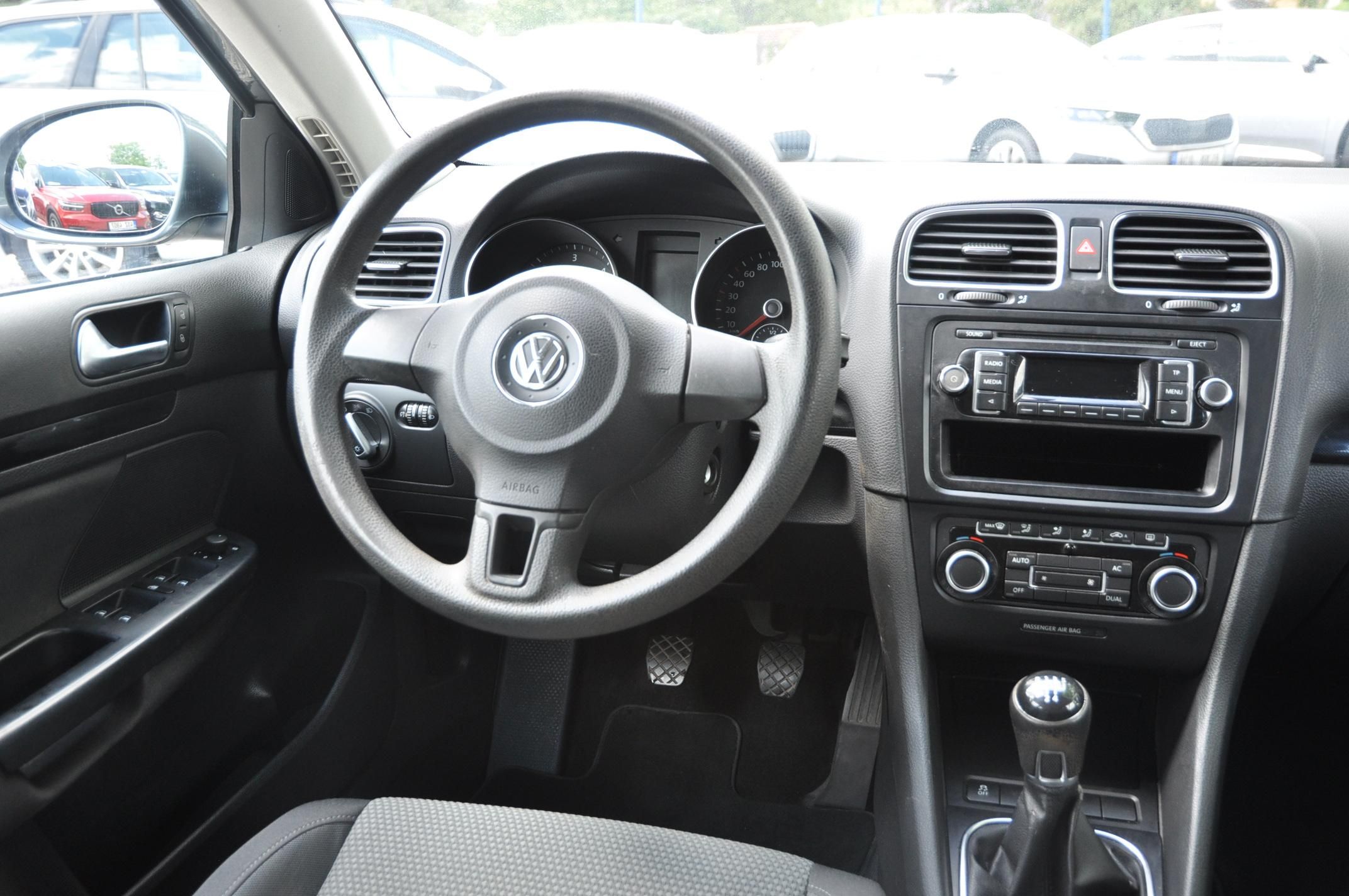 Volkswagen Golf, VI 1.6TDi 77kW KOMBI - fotka 5